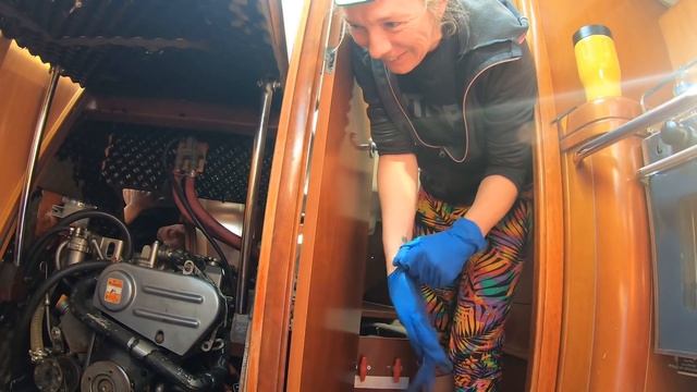 [1] Кризисные ситуации на яхте (обучение яхтингу) смотреть онлайн