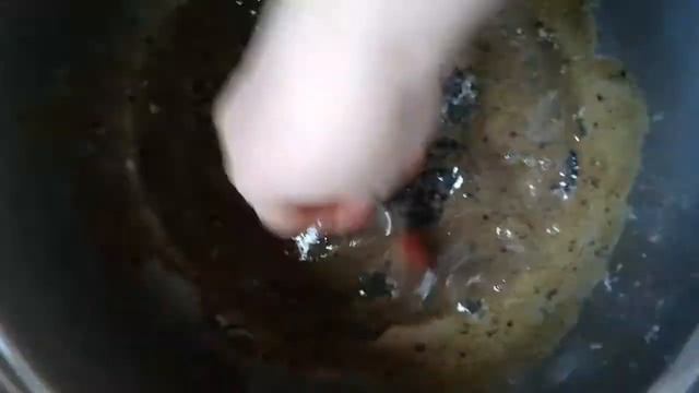 Абрикосовое приключение. Как и чем отмыть пригоревшее дно кастрюли после варки варенья. смотреть онлайн