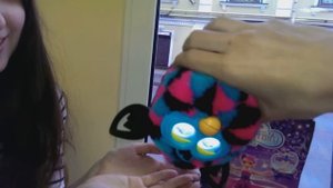 Как играть с Furby Boom (Фёрби Бум) - Ферби в реальной жизни!