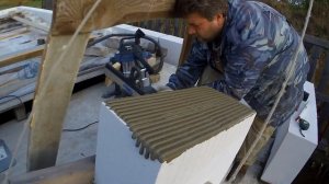 как положить первый ряд газосиликатных блоков своими руками