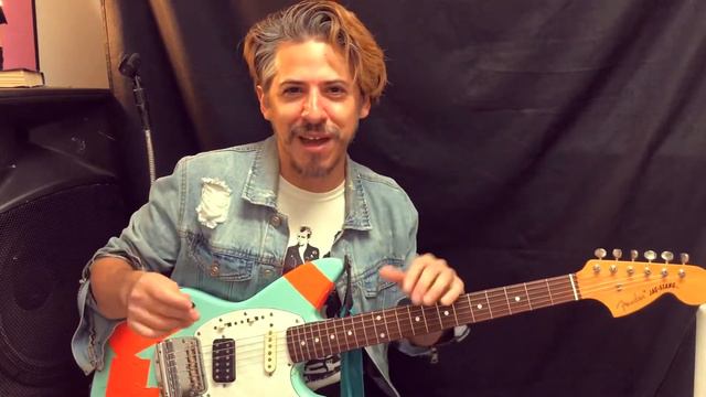 My Fender Jag-Stang, and how I embrace my instruments becoming hard to play cause they hate me 😂 смотреть онлайн