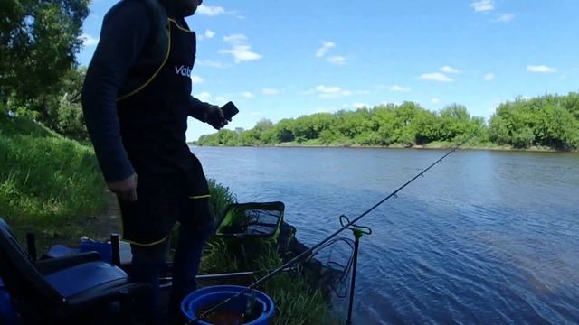 Ловля фидером на Днепре. Фидер на реке #10. смотреть онлайн