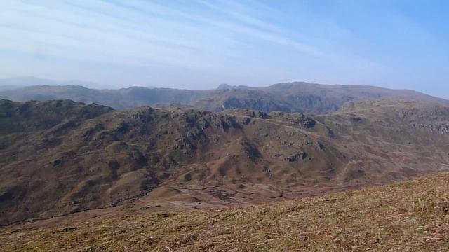 Steel Fell and panning left to Calf Crag, Gibson Knott and Helm Crag. Grasmere смотреть онлайн