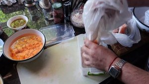 Уха из сёмги на курином бульоне!Архиерейская уха!!!