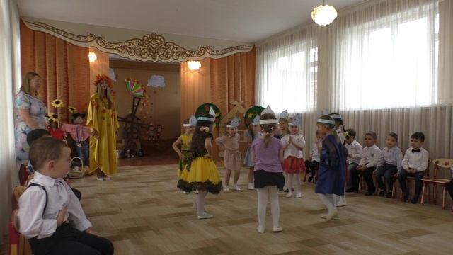 Танец Капельки (группа УЛЫБКА).avi