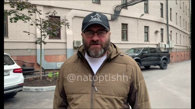 Российский актер Михаил Пореченков передает привет бойцам ВС РФ