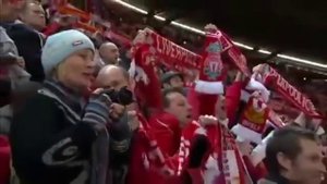 95,000 фанатов «Ливерпуля» хором поют «You'll Never Walk Alone»
