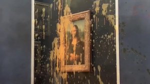 В Лувре облили супом "Джоконду" для привлечения к проблемам климата