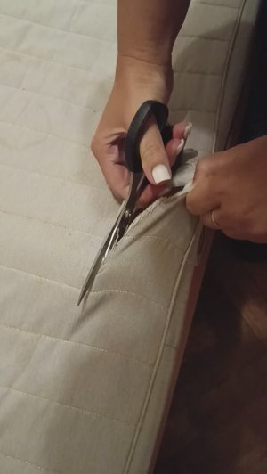 Разрезаю матрас IKEA (Султан). Что там внутри?