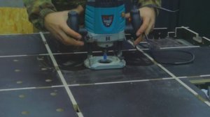 Фрезерный стол проще некуда! Идея из фрезера своими руками 
Из верстака юнистол