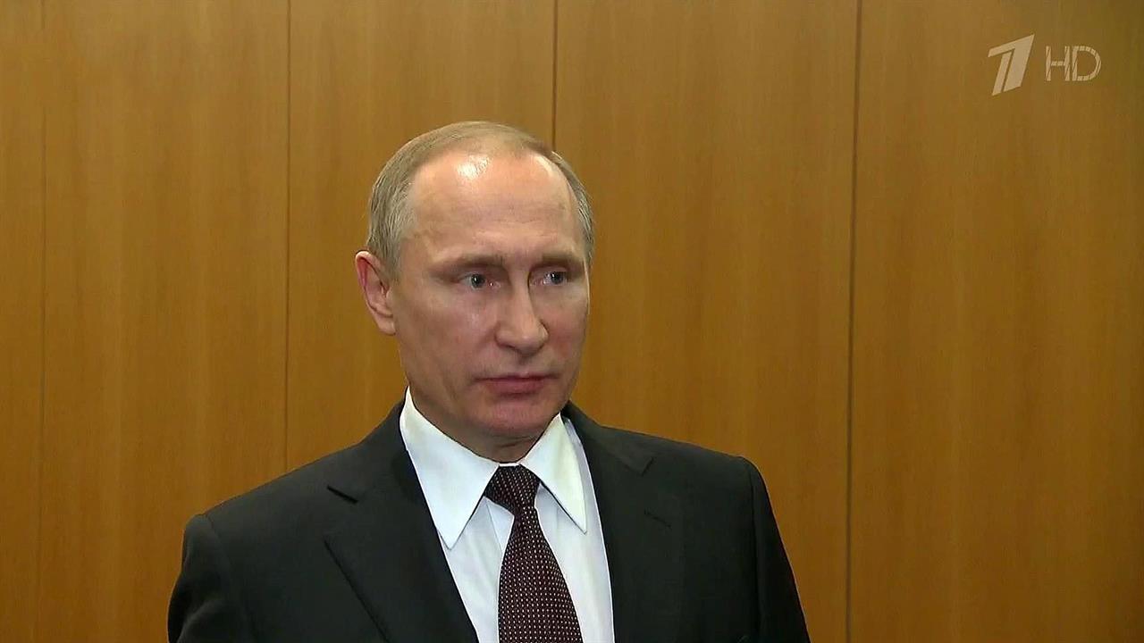 Владимир Путин: Правительство РФ нацелено на выполнение всех обязательств в соцсфере