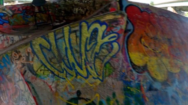 FDR Skatepark Tour (World Famous DIY Park) | Philadelphia, PA смотреть онлайн