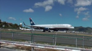 St. Maarten Airport - Amazing Jet Blast