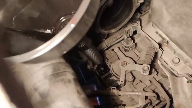 Подробная замена масла в АКПП и ДВС Hyundai i30/Kia Ceed 2012 г. смотреть онлайн