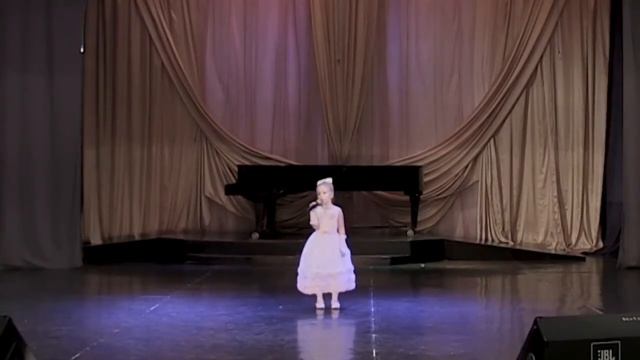 Мамонтова Елизавета - Топ-топ топает малыш смотреть онлайн