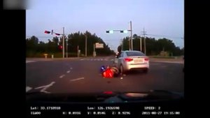 Да когда же, они научаться ездить на своих мопедах?