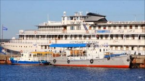 Теплоход Космонавт Гагарин прибывает в Ульяновск 25 06 2022г