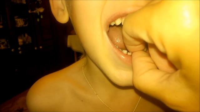 ВЫПАЛ ПЕРВЫЙ ЗУБ смотреть онлайн