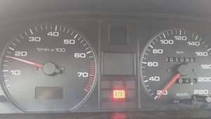 Ауди 100 с3 загорается ошибка после 2.500