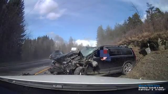 Volvo XC70-Volvo's excellent safety proved in the crash смотреть онлайн