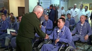 Госнаграды вручены бойцам, которые проходят лечение в госпитале Вишневского