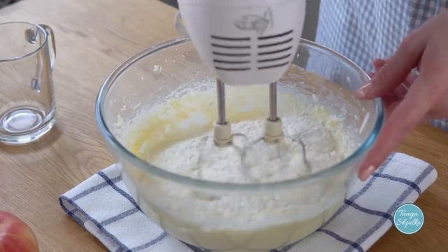 Нежный Французский Яблочный Пирог из Очень Простых Продуктов | French Apple Cake | Tanya Shpilko