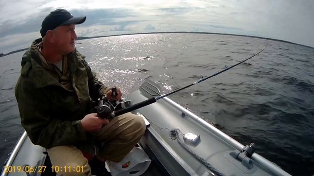 ОЗЁРНЫЙ СУДАК!!!Рыбалка в КАРЕЛИИ. смотреть онлайн