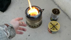 Использование окопной свечи в печке щепочнице