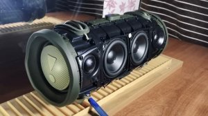 JBL Xtreme 2 vs. JBL Xtreme | BASS TEST