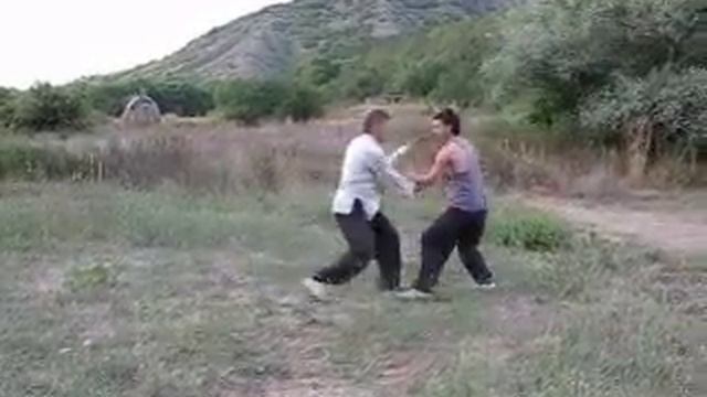 Синъи цюань дуйлянь (парная работа).