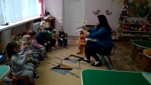 "Падає листя"  Заняття з малювання в І молодшій групі ДНЗ №18 м. Умань