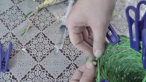 НОВОГОДНЯЯ ЕЛОЧКА. Спиральное плетение из газетных трубочек