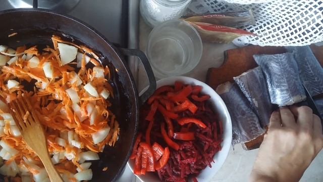ОЧЕНЬ ВКУСНАЯ ТУШЕНАЯ РЫБА С ОВОЩАМИ.