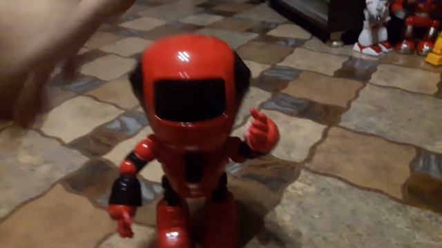 Очередной робот на пульт-управления смотреть онлайн