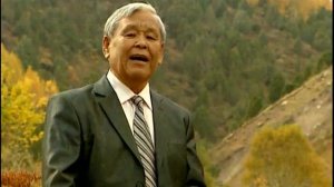 Токон Эшпаев "Өзгөчөм"