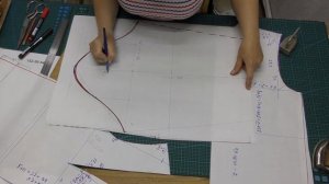 Построение рукава и капюшона для шубы или пальто.