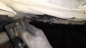 Замена втулок стабилизатора на Тойота Аурис Королла 150 2008 г.