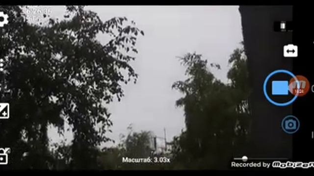 Грозовой ЭКШН мощный гром 3 молнии, небольшой шквал. Сильная грозв 7 июля.
