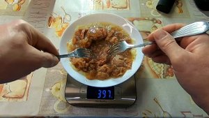 Говядина тушёная РУСЬ из Старой Руссы. Ахтунг, 38 граммов мяса! Всё остальное - беее