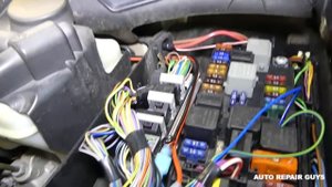 MERCEDES W211 ABS TRACTION CONTROL FUSE REPLACEMENT