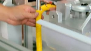 Станок для надевания пластиковой защиты Spiral Mounting Machine 480p v01