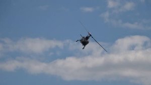 Безумный пилотаж на вертолете  Airbus Helicopters H125 P4-LNZ на аэродроме Ротмистровка ЯСЛА 2020