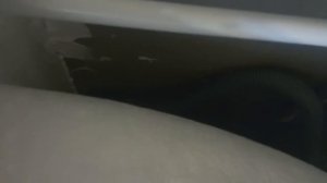 установка акриловой ванны на уголок и силикон