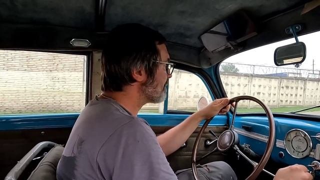 Купил недорого красивый, но замученный Москвич / Выставка Ретро-рейс.