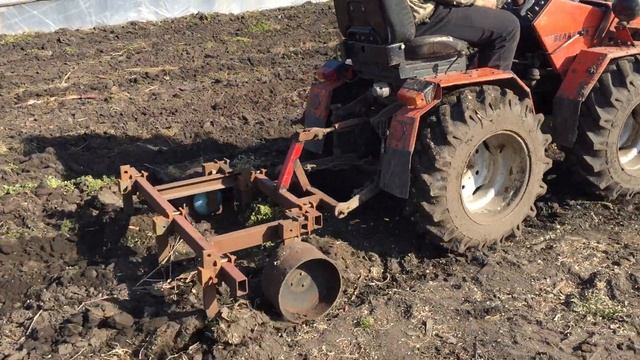 мтз 082 со стрельчатыми культиваторами 001 смотреть онлайн