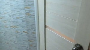 Когда дверь установлена не по уровню