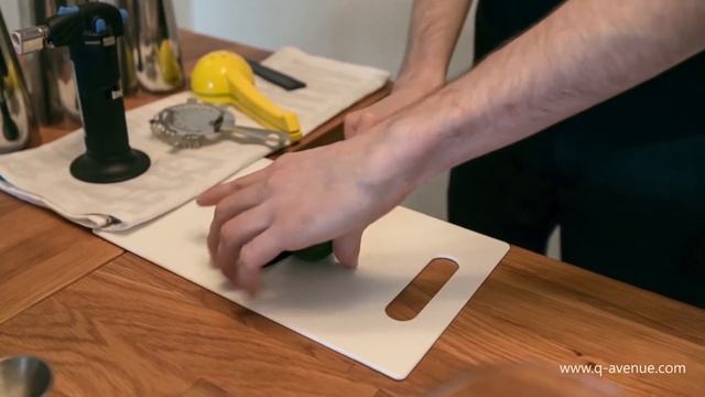 QTV Cocktails: The Cosmopolitan смотреть онлайн