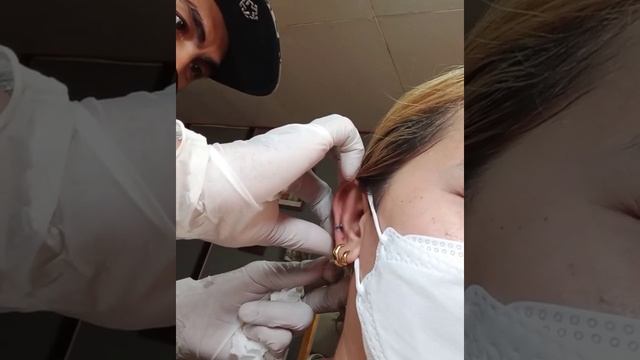 piercing смотреть онлайн