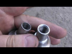 Прижим шиномонтажного станка