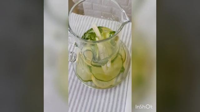 Вода Сасси , вкусный освежающий напиток без сахара . 28 сентября 2020 г. смотреть онлайн